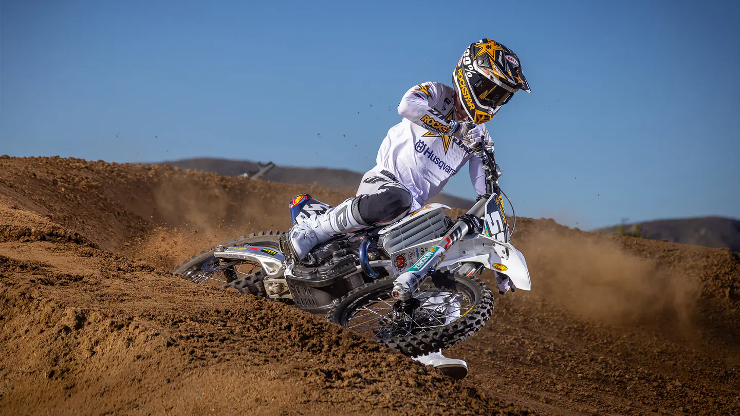 Husqvarna FC 250 Factory Edition 2026, vista 2